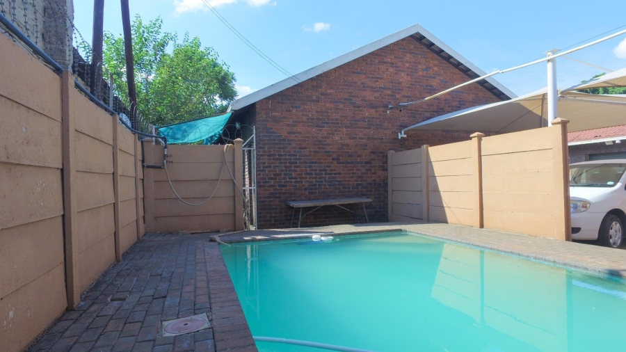 2 Bedroom Property for Sale in Rustenburg Central North West
